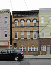 1144 Summit Ave in Jersey City, NJ - Building Photo - Building Photo