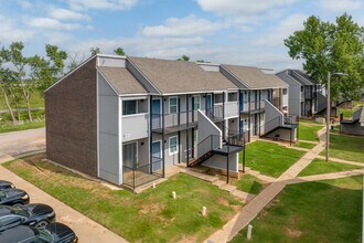 Residences at Lakeshore in Oklahoma City, OK - Building Photo - Building Photo