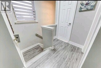 574 Crerar Ave in Oshawa, ON - Building Photo - Building Photo