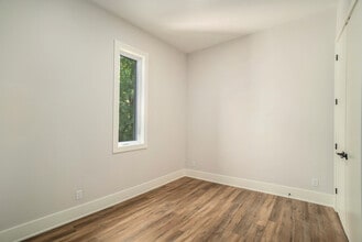 404 Eden Av in Ottawa, ON - Building Photo - Building Photo