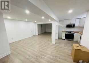 208 Willowbrook Rd in Markham, ON - Building Photo - Building Photo