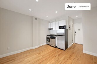 20 Avenue A in New York, NY - Building Photo - Building Photo