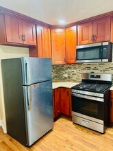 967 Kent Ave in Brooklyn, NY - Building Photo - Building Photo