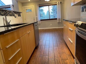 533 Ridgeview Dr in Louisville, CO - Building Photo - Building Photo