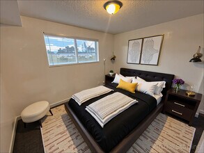 2594 Robin Rd in West Valley City, UT - Building Photo - Building Photo