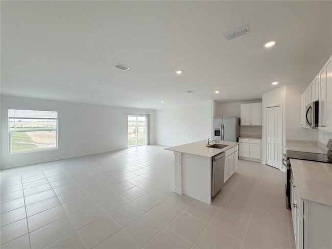 2358 McKinley Dr in Lake Wales, FL - Building Photo - Building Photo