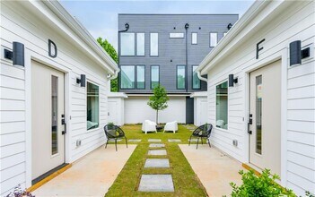 1007 Manigault St SE in Atlanta, GA - Building Photo - Building Photo
