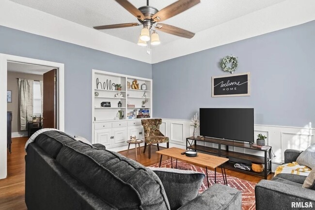 property at 1039 Osburn Ave