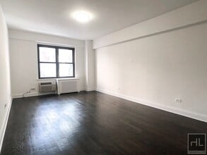 EAST 57 STREET in New York, NY - Building Photo - Building Photo