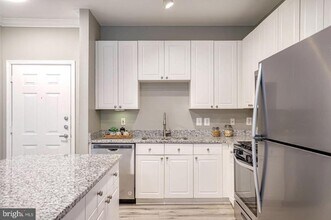 2791 Centerboro Dr in Vienna, VA - Building Photo - Building Photo