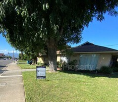 312-F S Atlantic Blvd in Alhambra, CA - Building Photo