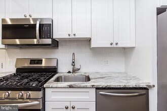237 S 45th St in Philadelphia, PA - Building Photo - Building Photo