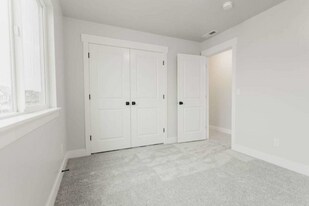 2033 N 3860 W in Lehi, UT - Building Photo