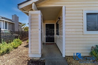 1366 Matthew Dr in Fairfield, CA - Building Photo - Building Photo