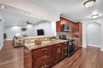 4991 NW 72nd Ter in Lauderhill, FL - Building Photo - Building Photo