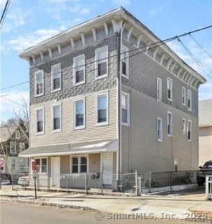 168 Lloyd St in New Haven, CT - Building Photo