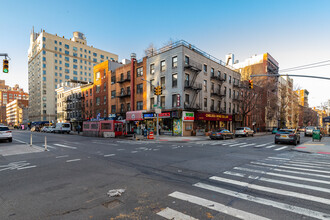 200 west 21st in New York, NY - Building Photo - Building Photo