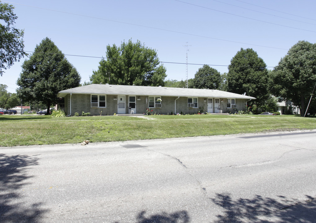 3329-3335 N 48th St in Lincoln, NE - Building Photo