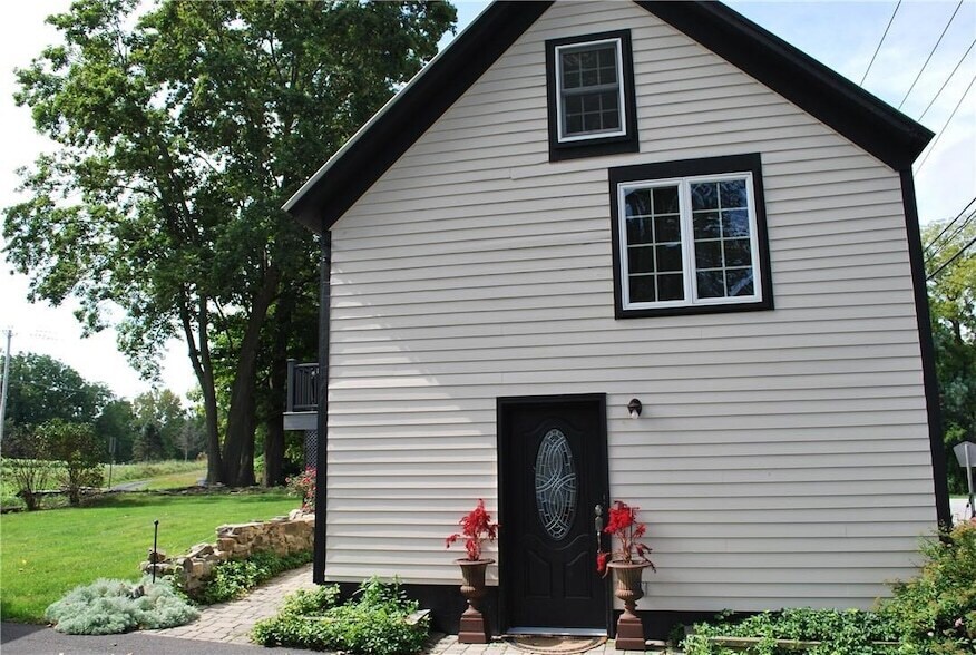 265 Pine Island Turnpike in Warwick, NY - Building Photo