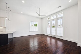 104 W Drew St in Houston, TX - Building Photo - Building Photo