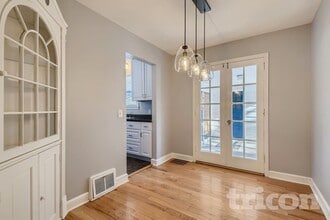 2942 Zenith Ave N in Minneapolis, MN - Foto de edificio - Building Photo