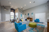 Charleston Pointe Apartments in Charleston, IL - Building Photo - Interior Photo