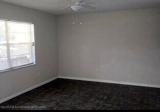 101 Voss Ct in Sebring, FL - Foto de edificio - Building Photo