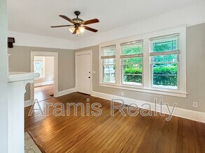 1361 Fairbanks St SW in Atlanta, GA - Building Photo - Building Photo