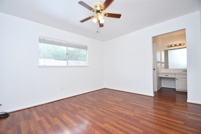 property at 10018 Knoboak Dr