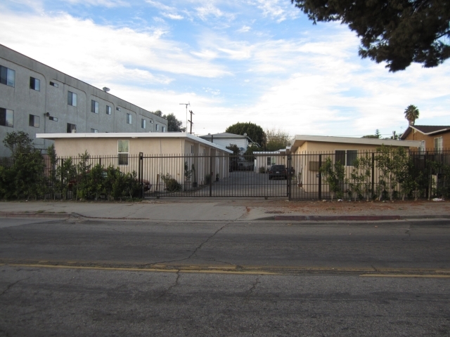 509 Hyde Park Pl in Inglewood, CA - Building Photo