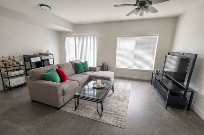 3315 Stoneway Ct in Champaign, IL - Building Photo - Building Photo