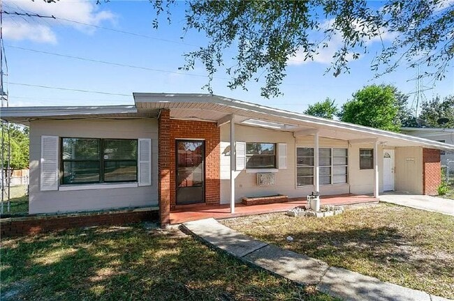 property at 1623 Ferndell Rd