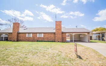1009 Garland in Plainview, TX - Building Photo - Building Photo