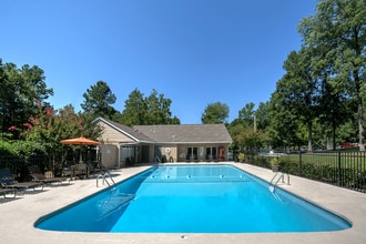 Eastchester Ridge Apartments in High Point, NC - Building Photo - Building Photo