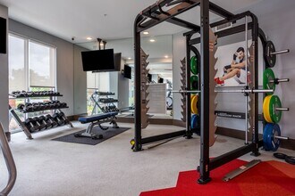 The Monarch in Des Plaines, IL - Building Photo - Building Photo