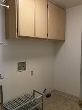 546 Village Dr in Central Point, OR - Building Photo - Building Photo