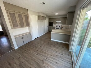 6929 SW Delta Ave in Lawton, OK - Building Photo - Building Photo