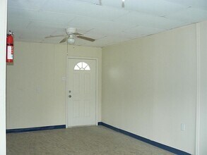 2217 Leaman Ave-Unit -2 in Rosenberg, TX - Building Photo - Building Photo