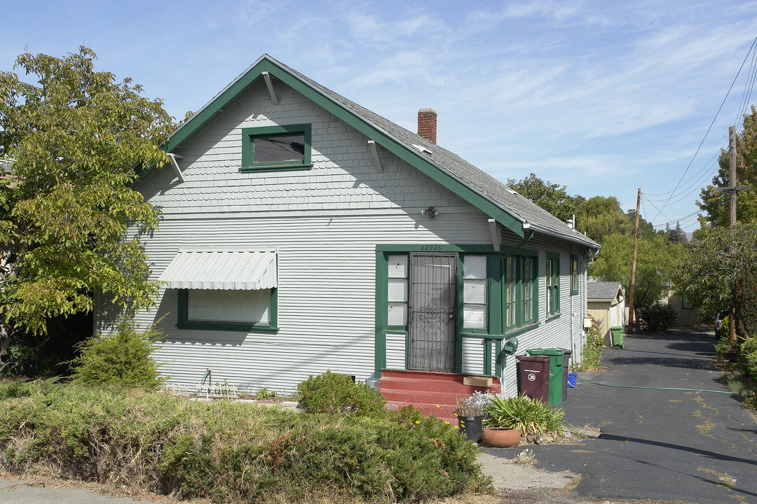 22224 Main St in Hayward, CA - Building Photo