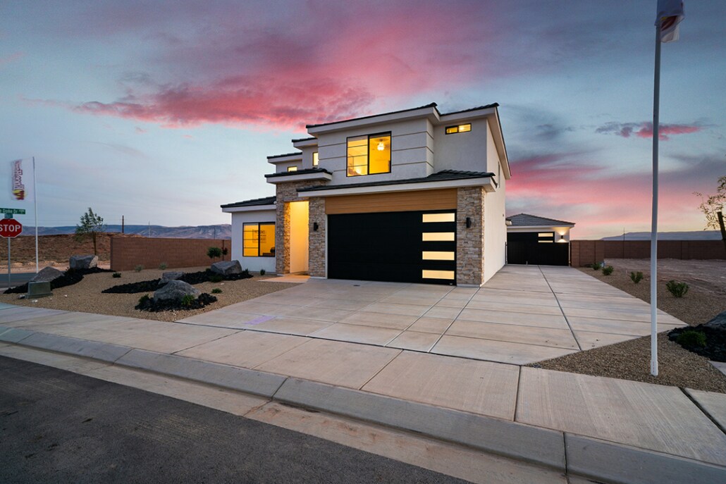 6068 S White Trails Dr in Saint George, UT - Building Photo