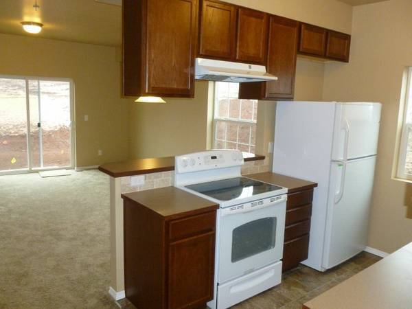 5827 Reed Ln SE in Salem, OR - Building Photo - Building Photo