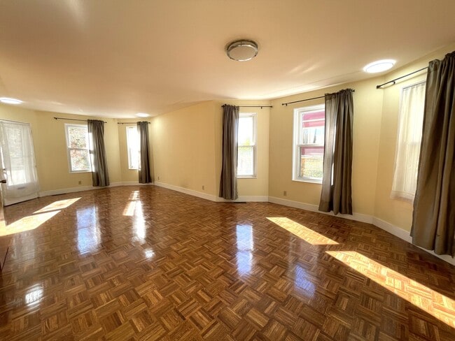 10 Packard Ave, Unit 1