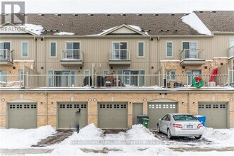 293 Law Dr in Guelph, ON - Building Photo - Building Photo