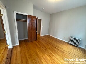 23 Tufts St, Unit 2M in Cambridge, MA - Building Photo - Building Photo