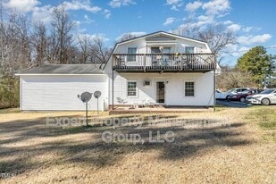 103 Winterlochen Dr in Dunn, NC - Building Photo