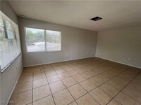 2257 Dora St in Ft. Myers, FL - Building Photo - Building Photo