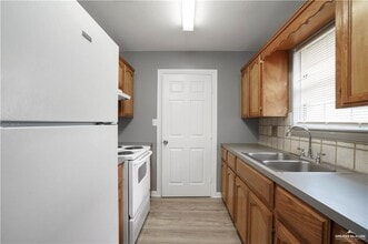 15 Angus St in Mission, TX - Building Photo - Building Photo