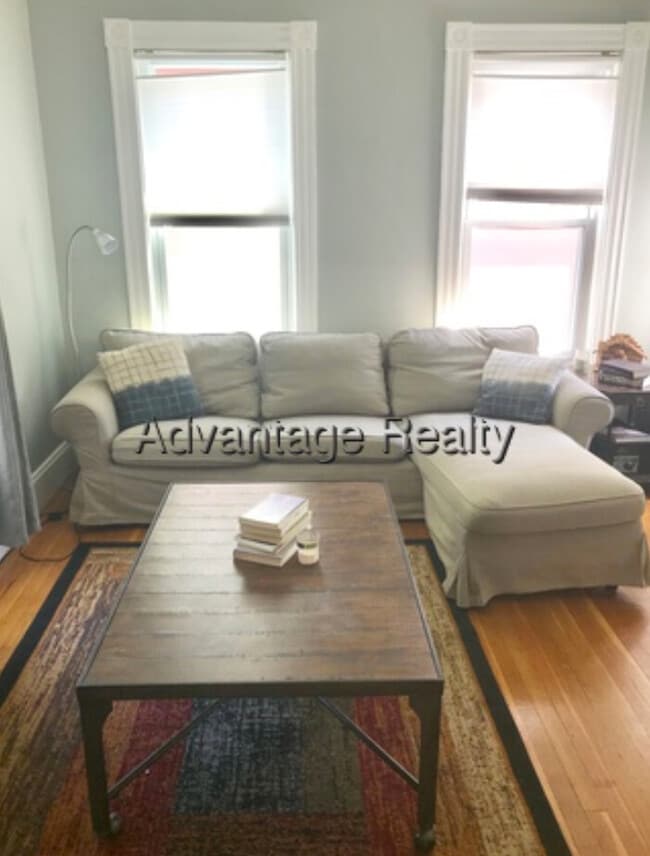 15 Jaques St, Unit 1 in Somerville, MA - Building Photo - Building Photo