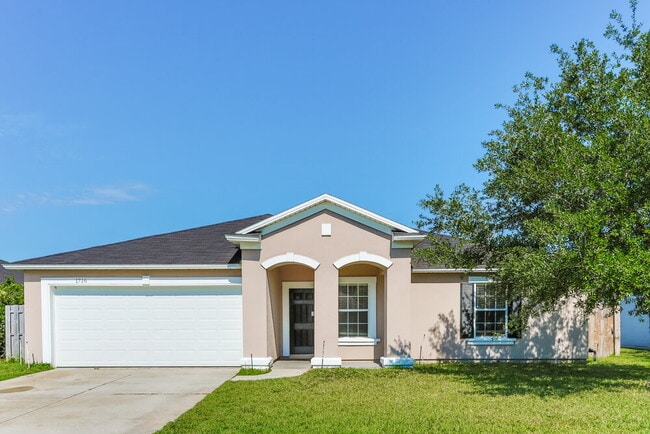 property at 1716 Hollow Glen Dr