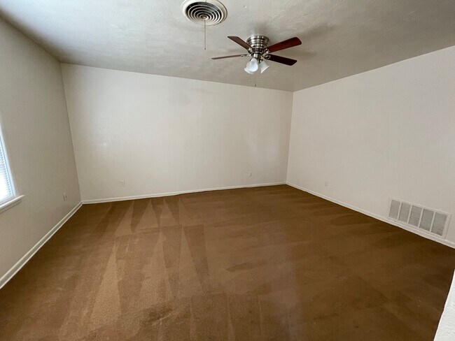 2409 45th St in Lubbock, TX - Building Photo - Building Photo